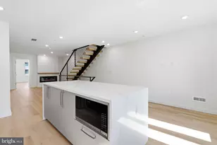 1517 Bodine Street N, Philadelphia, PA 19122 - Photo 22