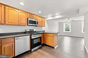 400 Green Ln, Philadelphia, PA 19128 - Photo 8