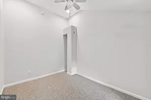 400 Green Ln, Philadelphia, PA 19128 - Photo 10