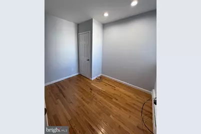 2425 S Warnock Street, Philadelphia, PA 19148 - Photo 14