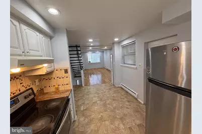 2425 S Warnock Street, Philadelphia, PA 19148 - Photo 4