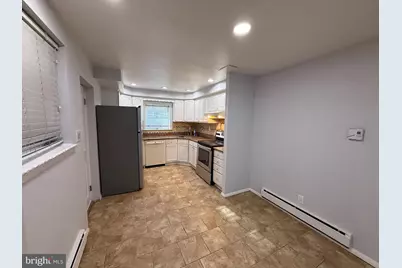2425 S Warnock Street, Philadelphia, PA 19148 - Photo 6