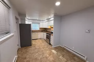2425 S Warnock St, Philadelphia, PA 19148 - Photo 6