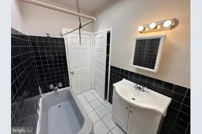 5734 N Lambert Street, Philadelphia, PA 19138 - Photo 14