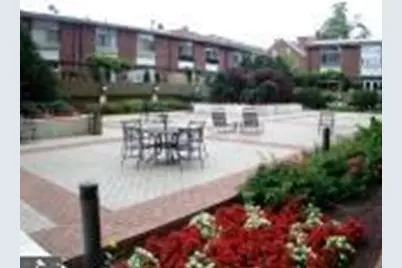 604 S Washington Square #1611, Philadelphia, PA 19106 - Photo 2