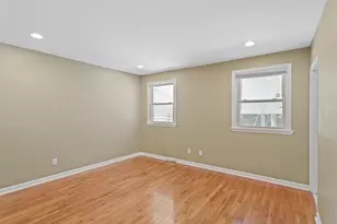 542 Burgess St, Philadelphia, PA 19116 - Photo 14