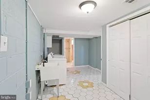 542 Burgess St, Philadelphia, PA 19116 - Photo 30