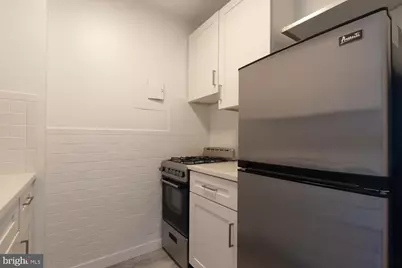 210 Locust #3EW, Philadelphia, PA 19106 - Photo 8