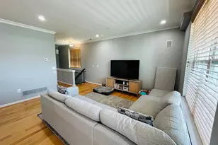 4402 Driftwood Dr, Philadelphia, PA 19129 - Photo 12