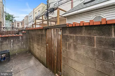 2336 S Carlisle Street, Philadelphia, PA 19145 - Photo 20