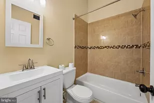 1315 N 19th St, Philadelphia, PA 19121 - Photo 14