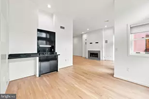 114 Bainbridge St, Philadelphia, PA 19147 - Photo 8