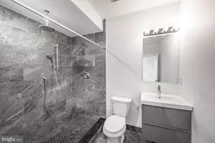 1642 N Marshall St, Philadelphia, PA 19122 - Photo 16