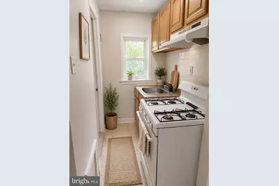 2037 N 8th Street #2F, Philadelphia, PA 19122 - Photo 2