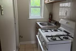 2037 N 8th St, Philadelphia, PA 19122 - Photo 4