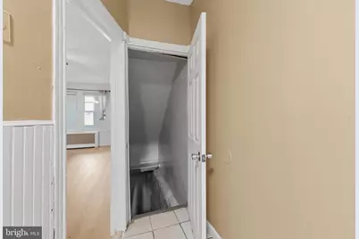 425 W Wellens Avenue, Philadelphia, PA 19120 - Photo 20