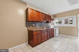 425 W Wellens Ave, Philadelphia, PA 19120 - Photo 8