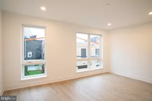 1325 N Lee St, Philadelphia, PA 19125 - Photo 8