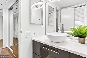 301 Race St, Philadelphia, PA 19106 - Photo 16