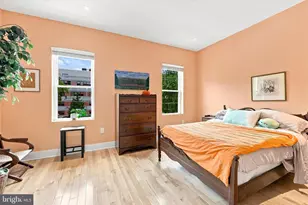 913 S 13th St, Philadelphia, PA 19147 - Photo 16