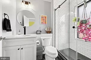 913 S 13th St, Philadelphia, PA 19147 - Photo 18