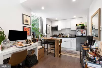 2137 Spruce Street #1, Philadelphia, PA 19103 - Photo 2