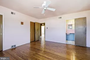 9219 Burbank Rd, Philadelphia, PA 19115 - Photo 18