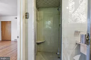 9219 Burbank Rd, Philadelphia, PA 19115 - Photo 16