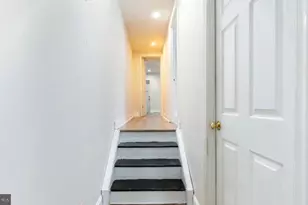 4338 Cresson St, Philadelphia, PA 19127 - Photo 6