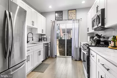 2502 S Philip Street, Philadelphia, PA 19148 - Photo 10
