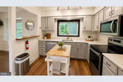 5351 Wissahickon Avenue #E, Philadelphia, PA 19144 - Photo 6