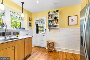 423 Carpenter Ln, Philadelphia, PA 19119 - Photo 16