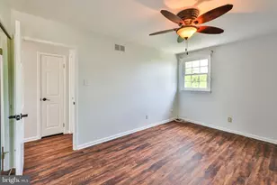 9898 Wistaria St, Philadelphia, PA 19115 - Photo 26