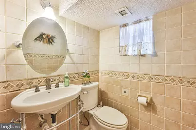 9898 Wistaria Street, Philadelphia, PA 19115 - Photo 46