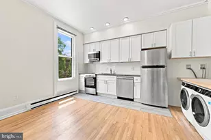 2107 Green St, Philadelphia, PA 19130 - Photo 14
