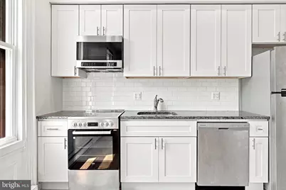 2107 Green Street #2F, Philadelphia, PA 19130 - Photo 2