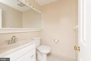 242 S 8th St, Philadelphia, PA 19107 - Photo 28