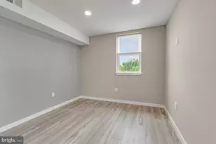 435 W Susquehanna Ave, Philadelphia, PA 19122 - Photo 8
