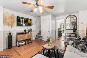 2013 Tulip St, Philadelphia, PA 19125 - Photo 4
