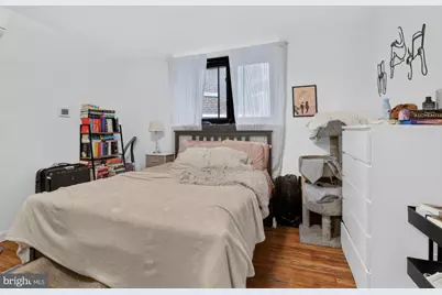 2321 Fitzwater Street #204, Philadelphia, PA 19146 - Photo 4