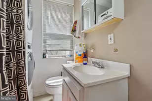 2348 Christian St, Philadelphia, PA 19146 - Photo 12