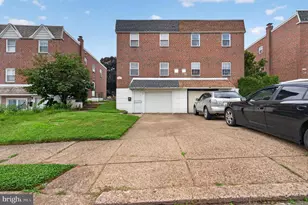 662 Lawler St, Philadelphia, PA 19116 - Photo 2