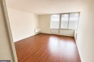 604 S Washington Square, Philadelphia, PA 19106 - Photo 2