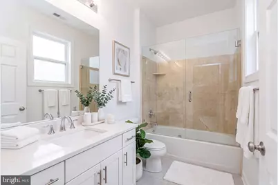 207 Captains Way, Philadelphia, PA 19146 - Photo 22