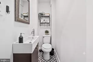 1510 N Leithgow St, Philadelphia, PA 19122 - Photo 8