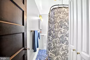 497 Lemonte St, Philadelphia, PA 19128 - Photo 14