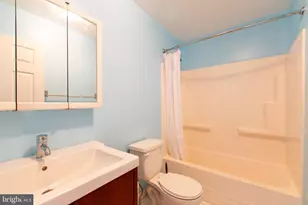 152 Tree St, Philadelphia, PA 19148 - Photo 16