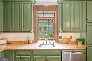 212 E Benezet St, Philadelphia, PA 19118 - Photo 12