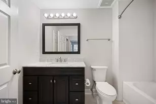 500 Admirals Way, Philadelphia, PA 19146 - Photo 18