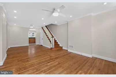 2043 S Darien Street, Philadelphia, PA 19148 - Photo 8